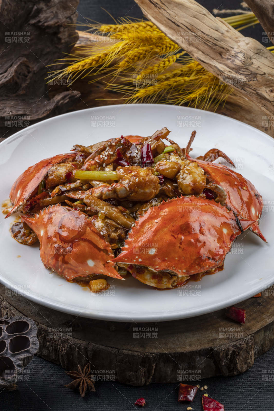 葱姜避风塘炒蟹图片