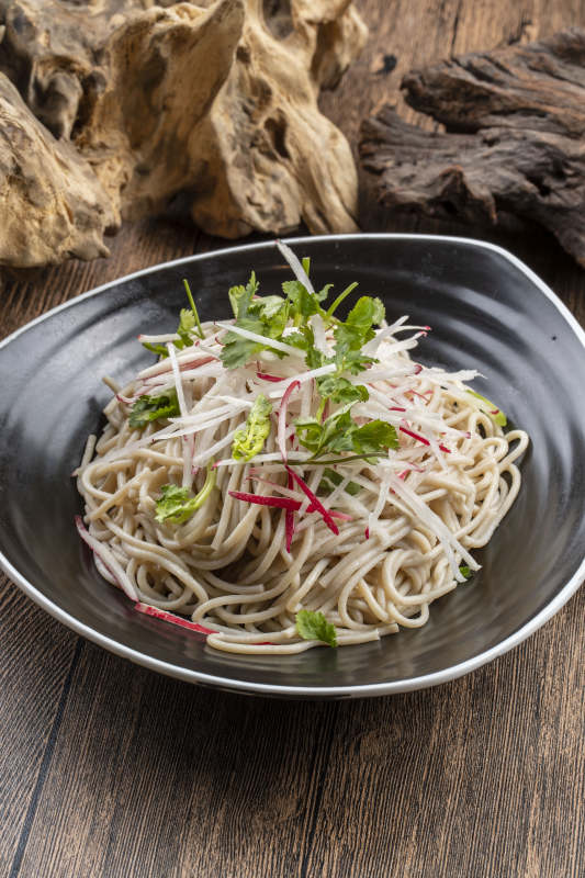 凉拌莜面饸饹图片