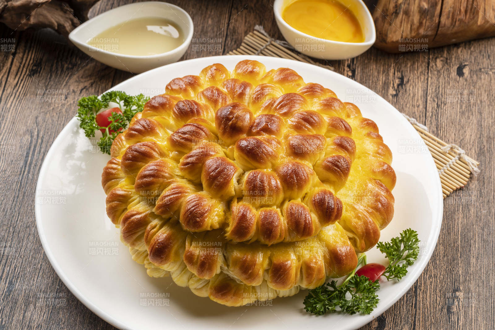 花开富贵烤花卷图片