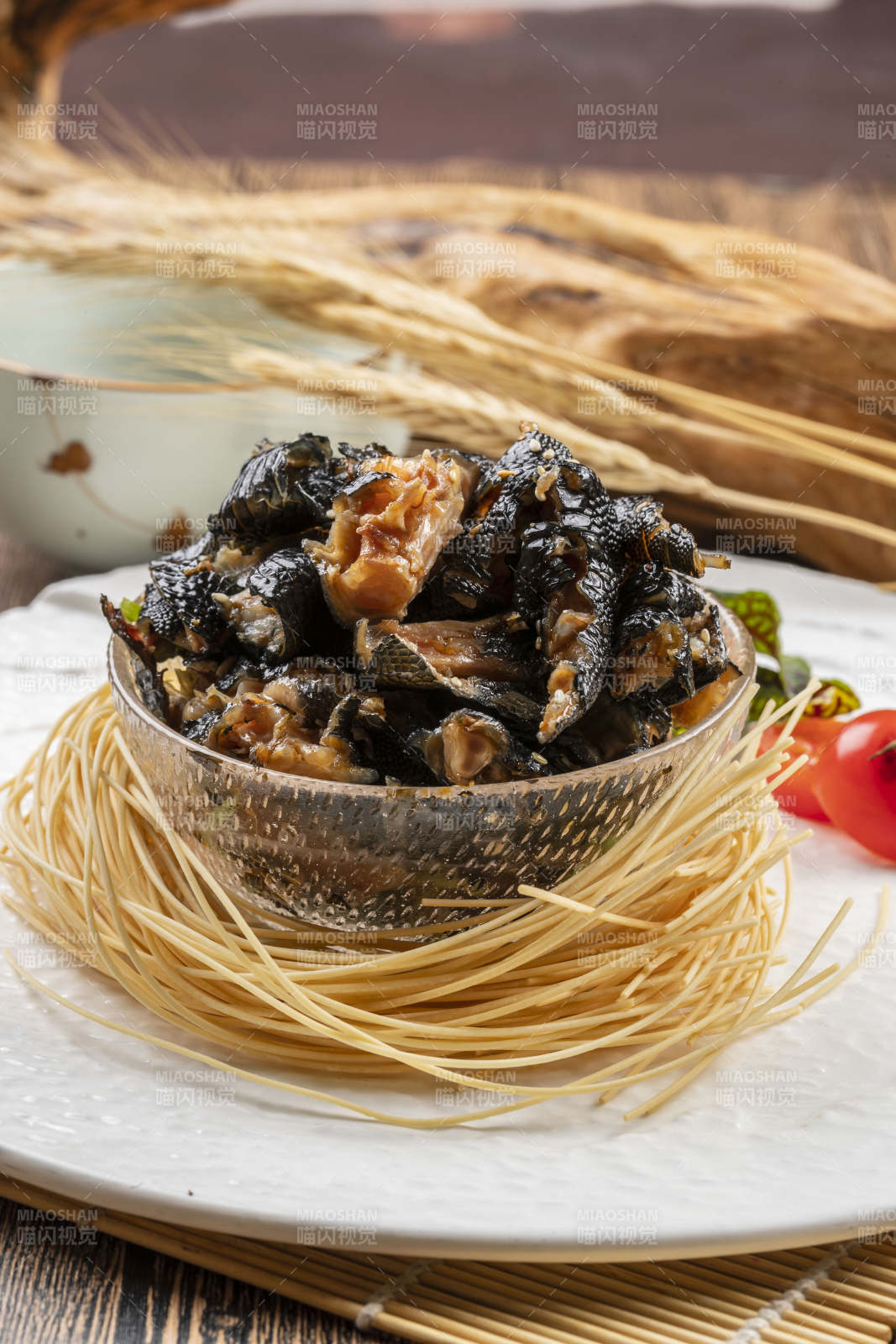 卤味乌鸡爪乌鸡凤爪图片