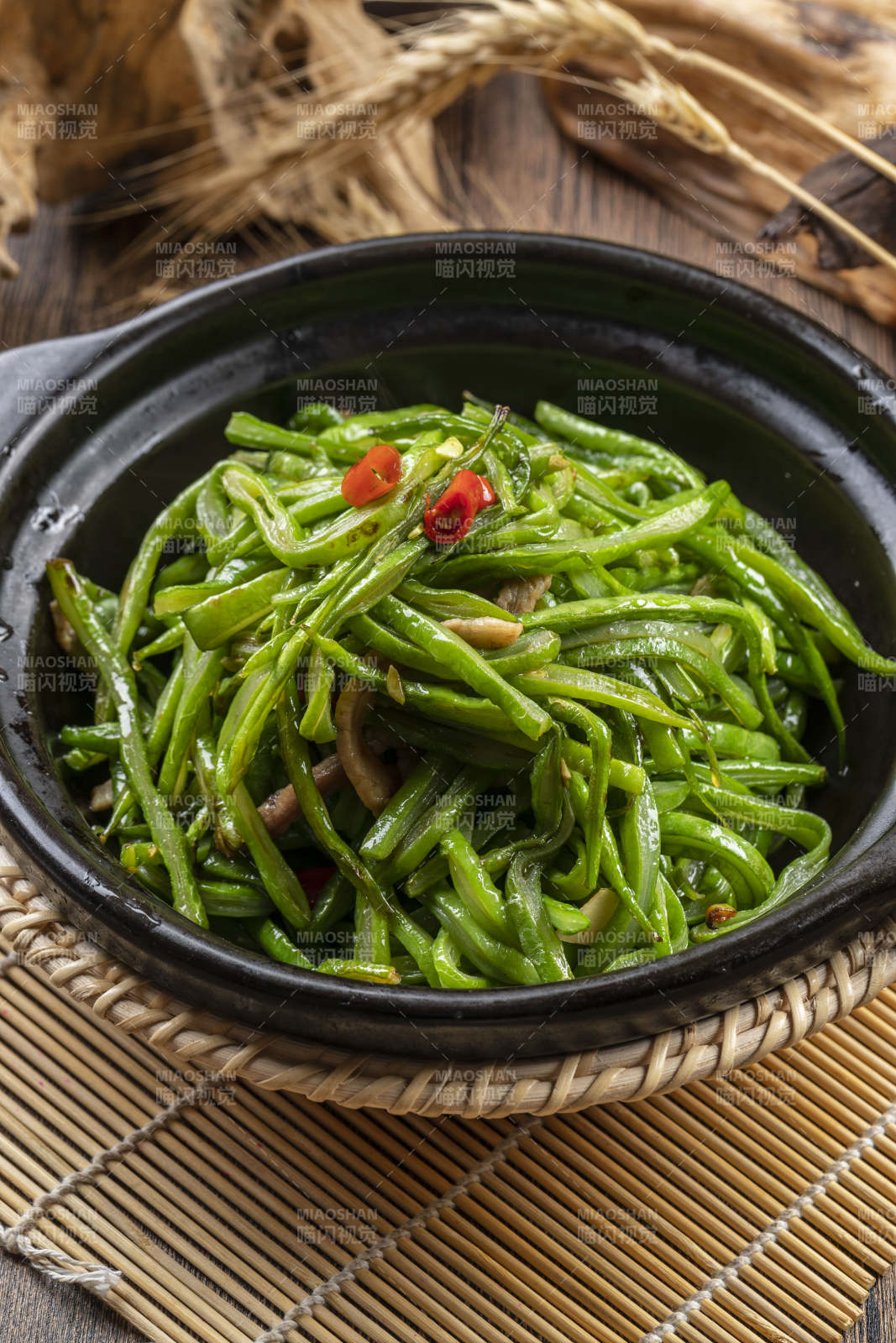 砂锅肉丝鲜豆角图片