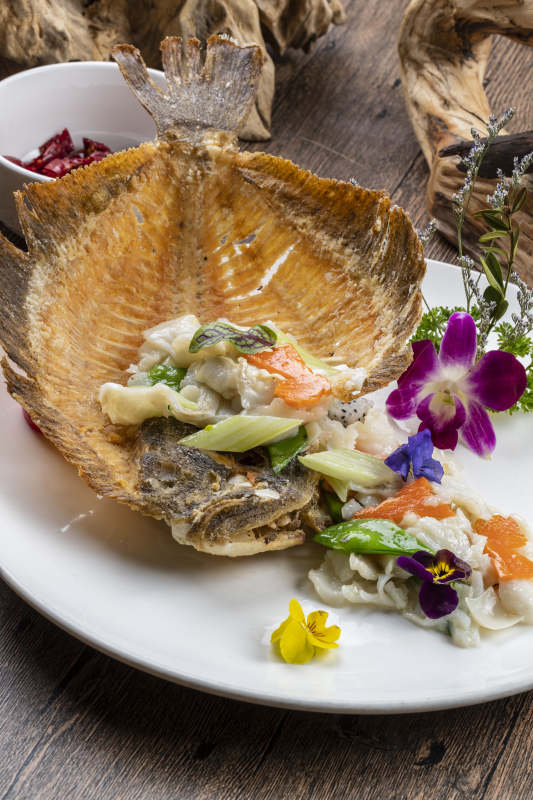 双吃多宝鱼油炸鱼排糟熘鱼片图片