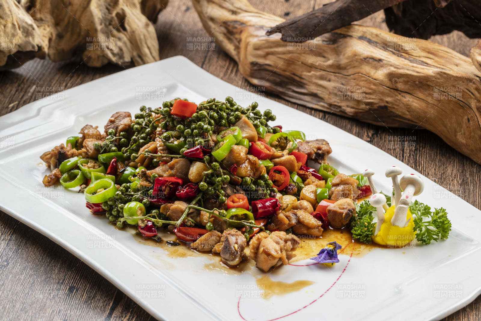 川味藤椒辣子鸡图片