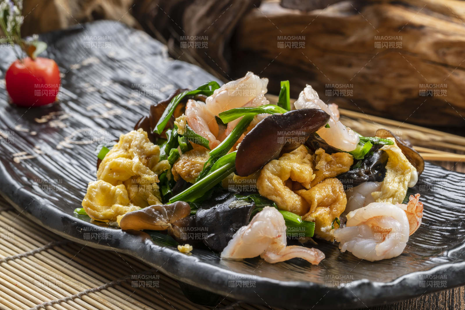 柴鸡蛋木耳韭菜炒虾仁图片