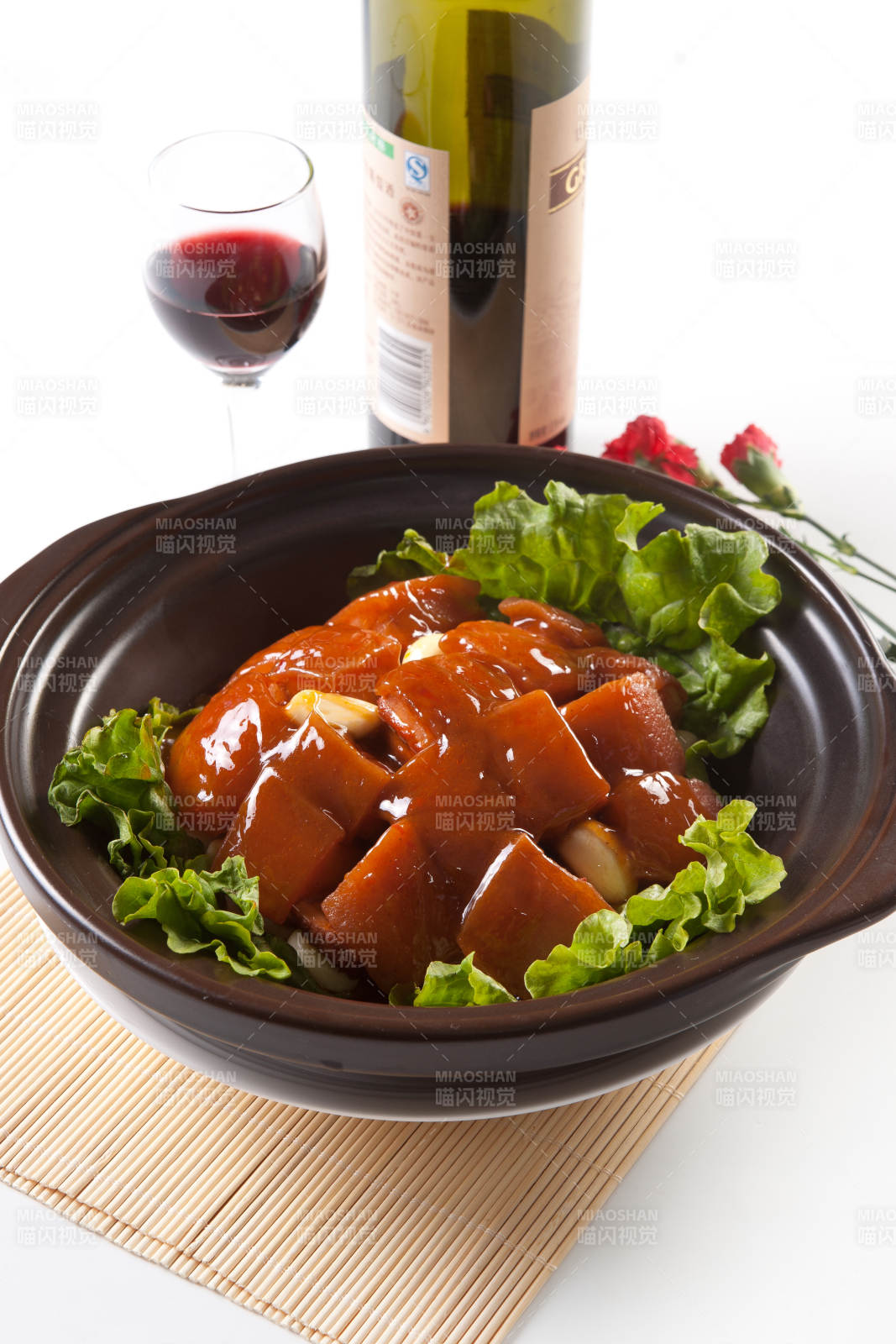 砂锅蒜香红烧肉图片