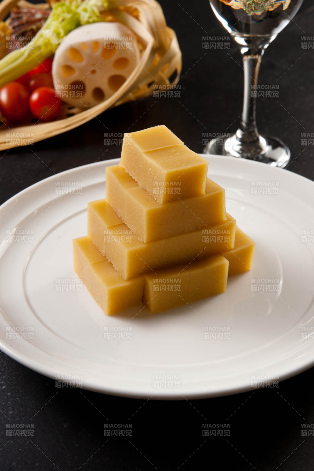 老北京宫廷小吃豌豆黄图片