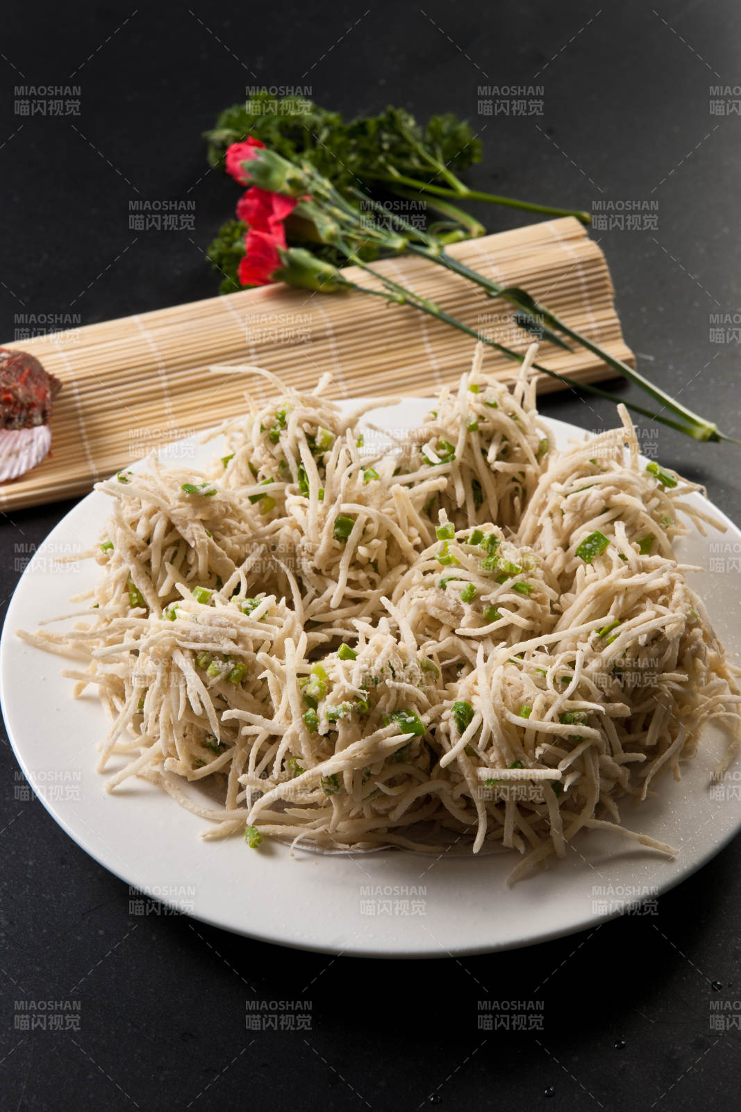 香蒸粗粮莜面饸饹丸子图片