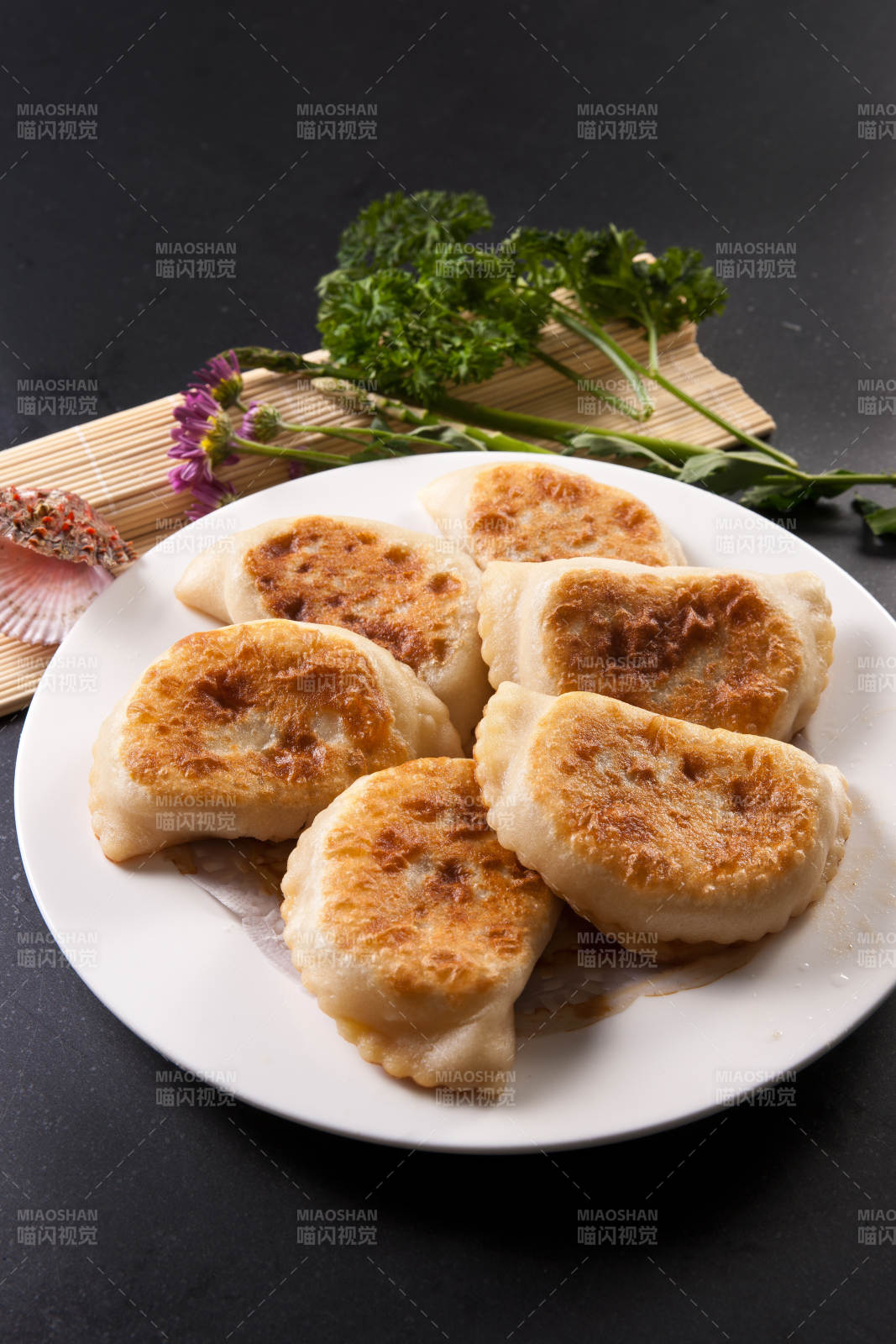 京味儿油煎素盒子图片