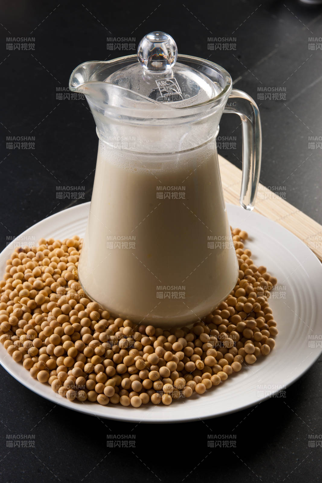 美味鲜榨豆浆图片