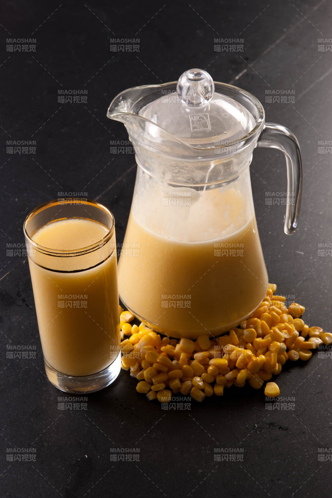 鲜榨果蔬汁图片