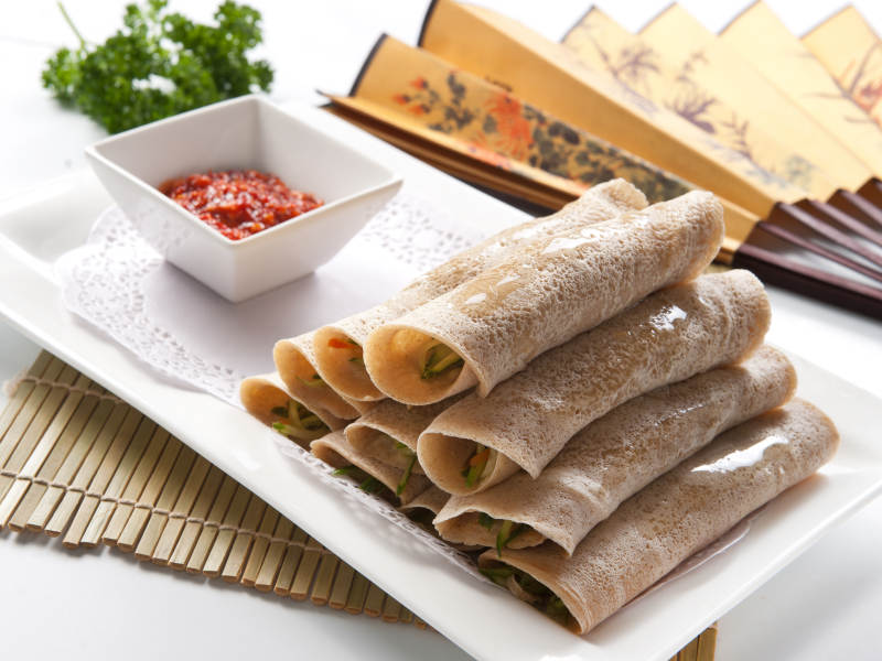 农家煎饼卷时蔬图片