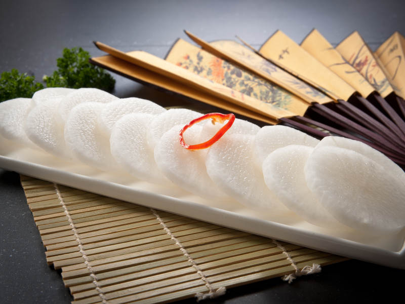 火锅食材白萝卜切片图片