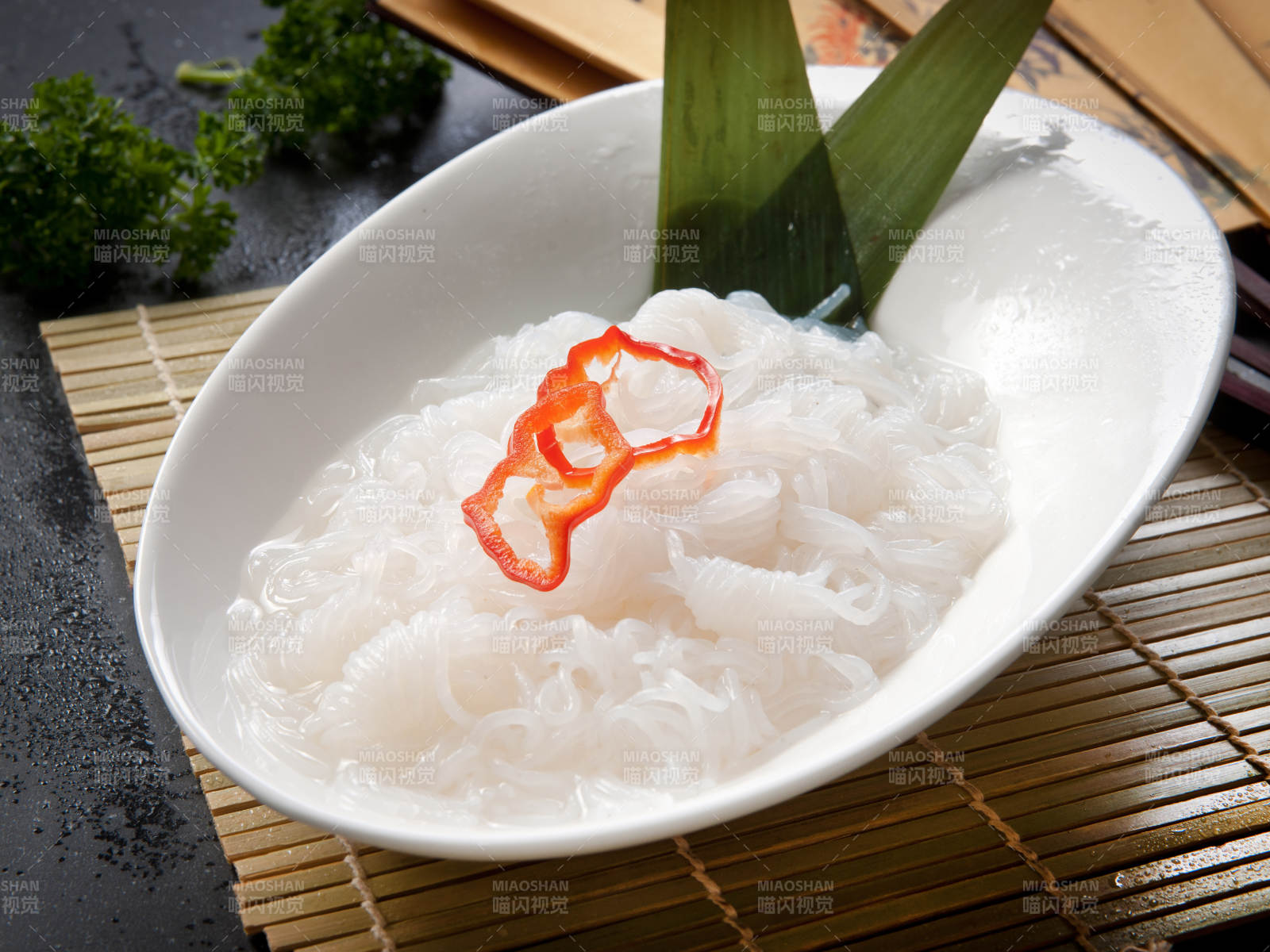 火锅食材魔芋丝图片
