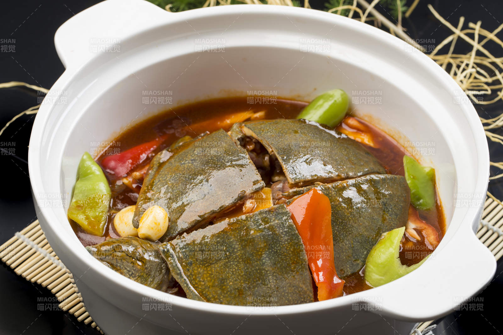 砂锅红煨甲鱼鳖王八图片