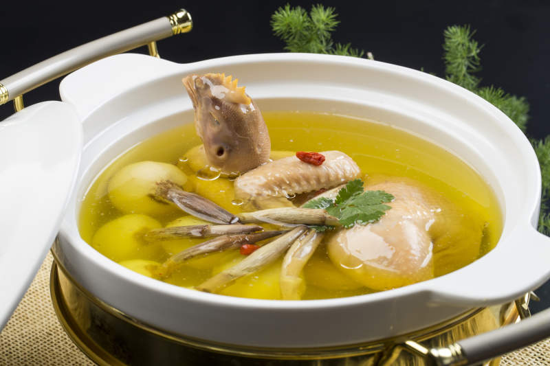 清炖农家柴鸡提灯蛋图片