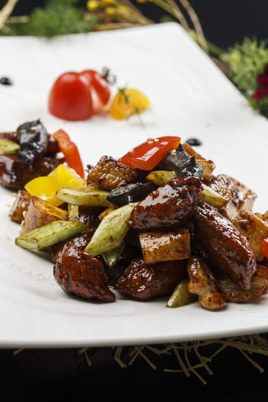 黑胡椒酱爆牛仔粒图片