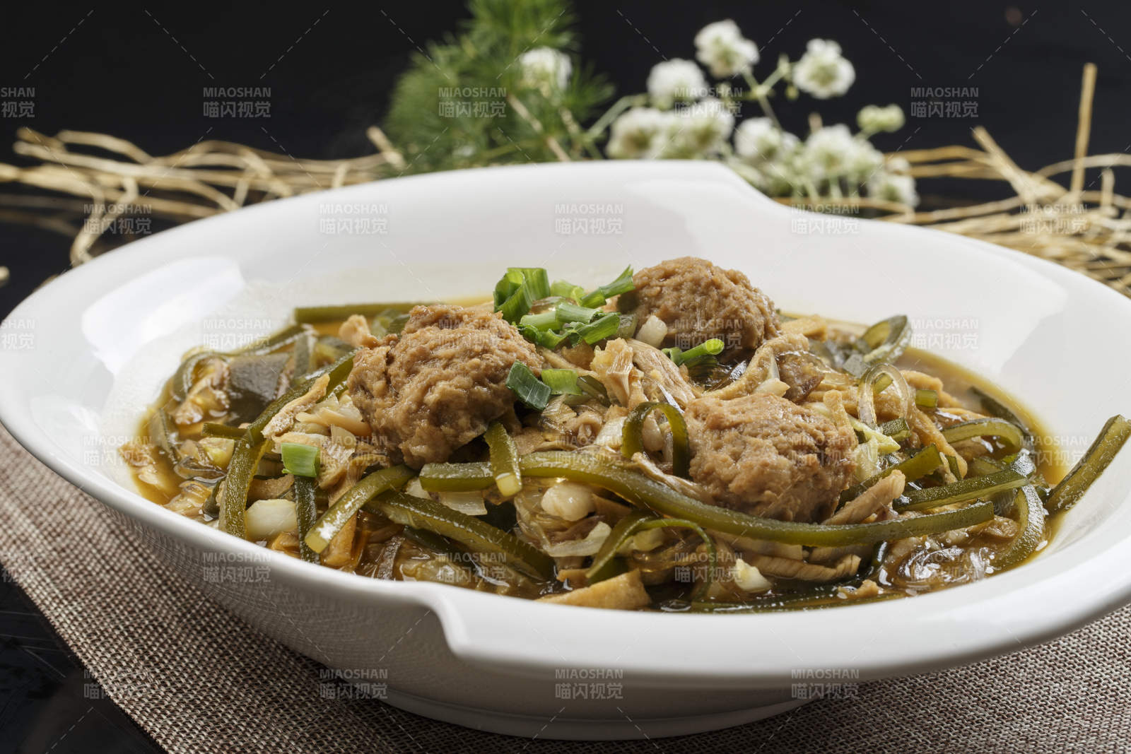 浓汤海带粉条豆干汆丸子图片