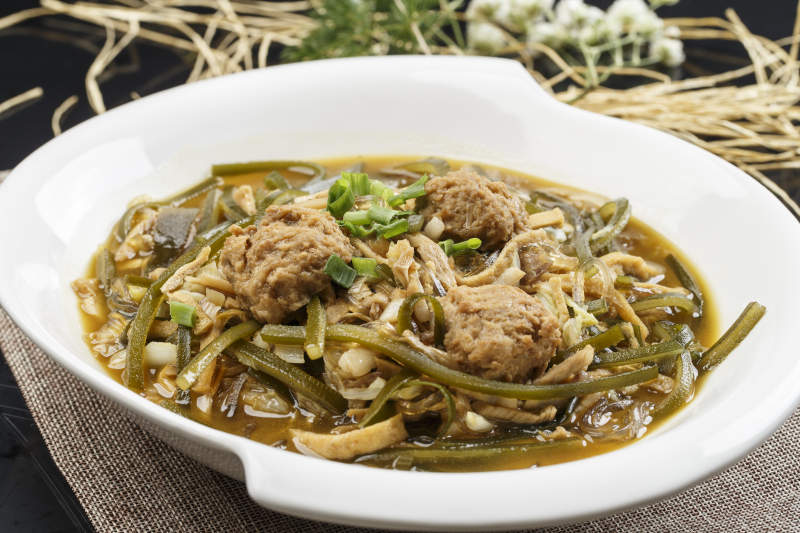 浓汤海带粉条豆干汆丸子图片