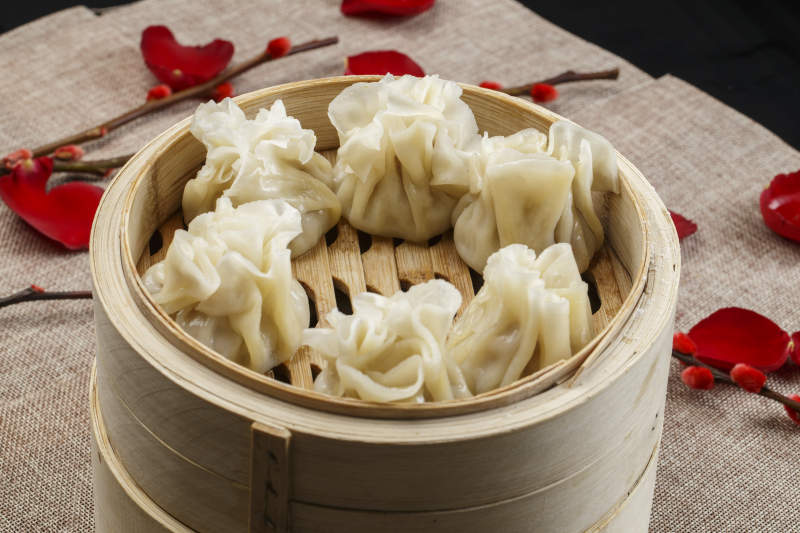 竹笼屉装的现蒸烧麦图片