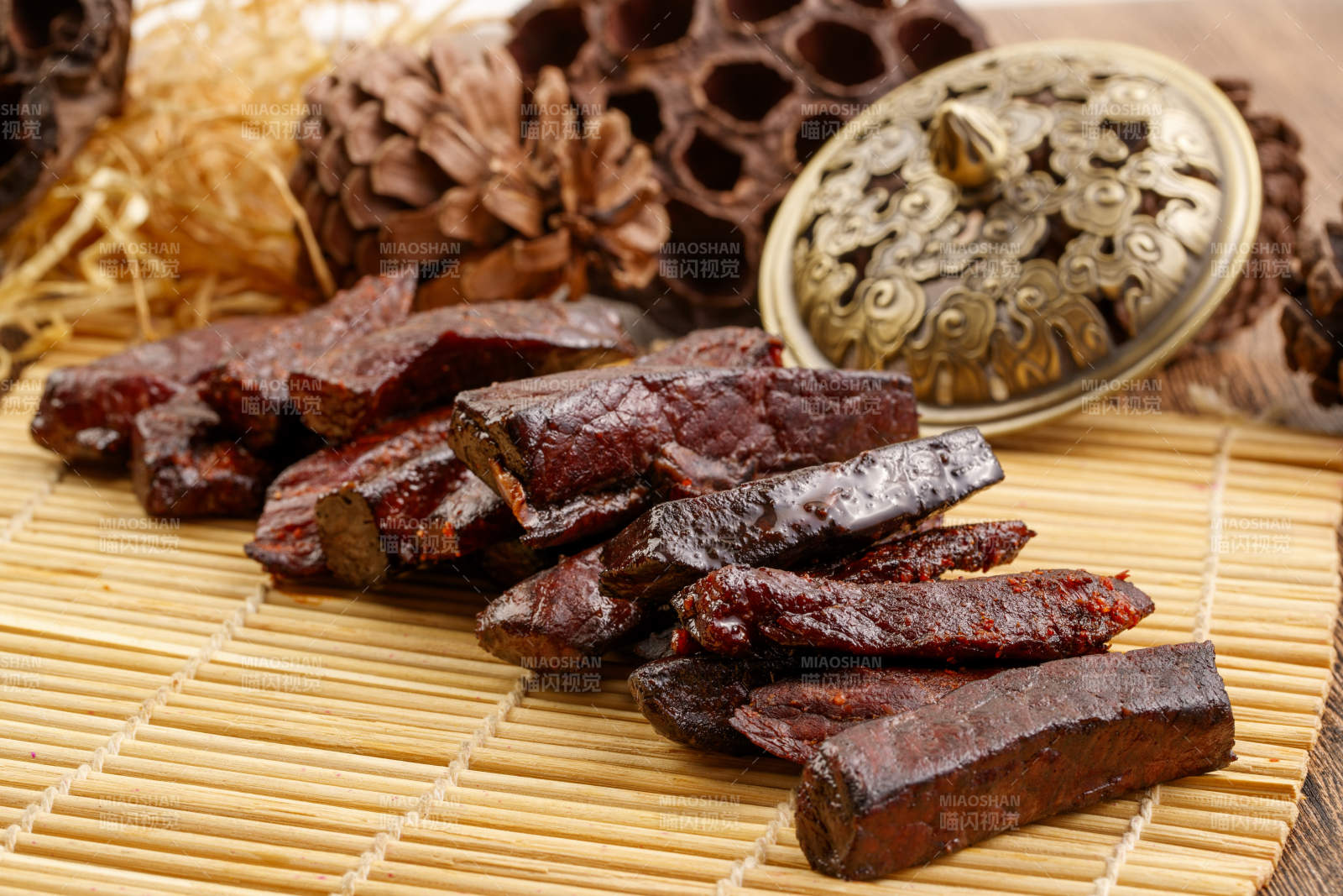 肉香四溢的的内蒙古特产牛肉干图片