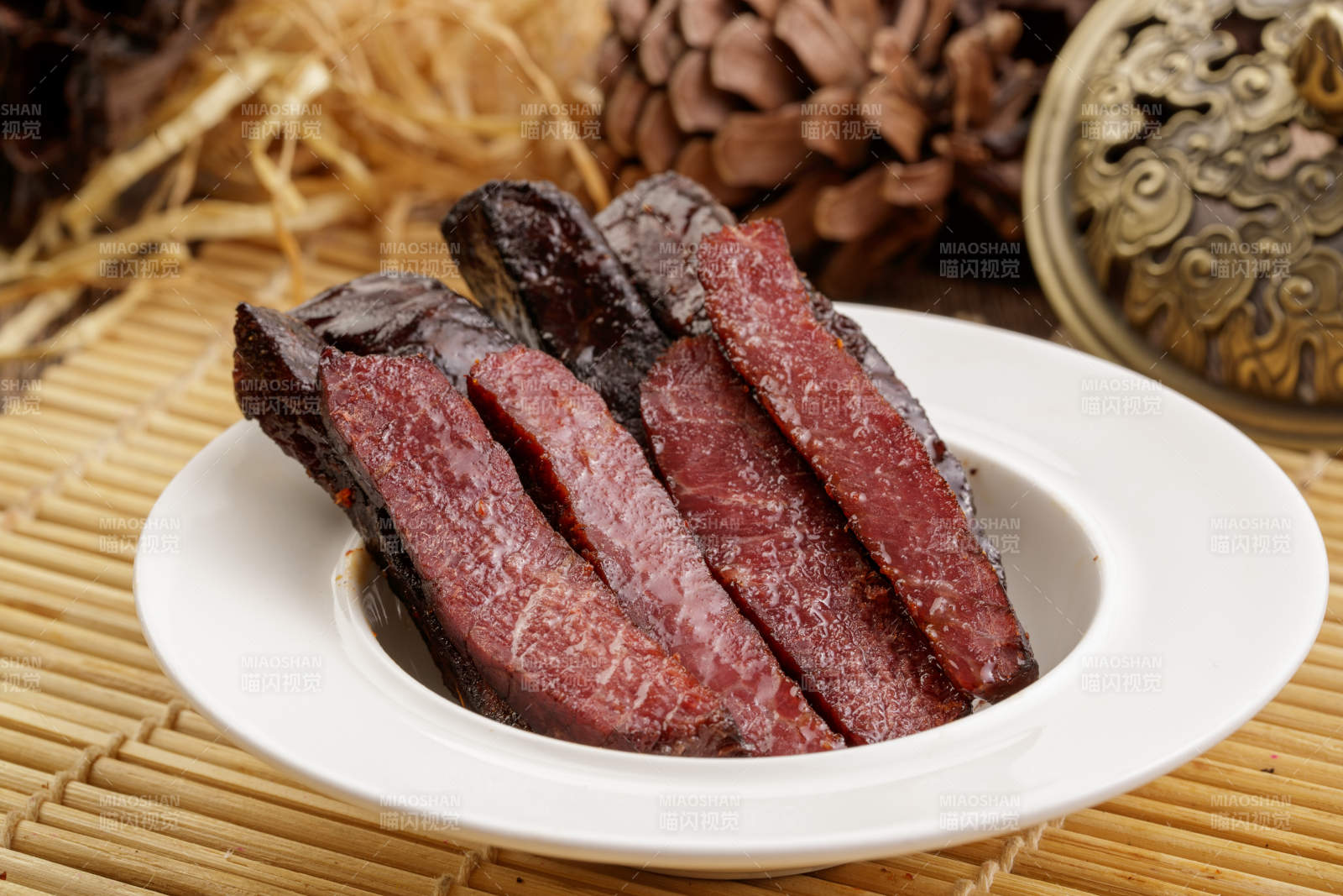 肉香四溢的的内蒙古特产牛肉干图片