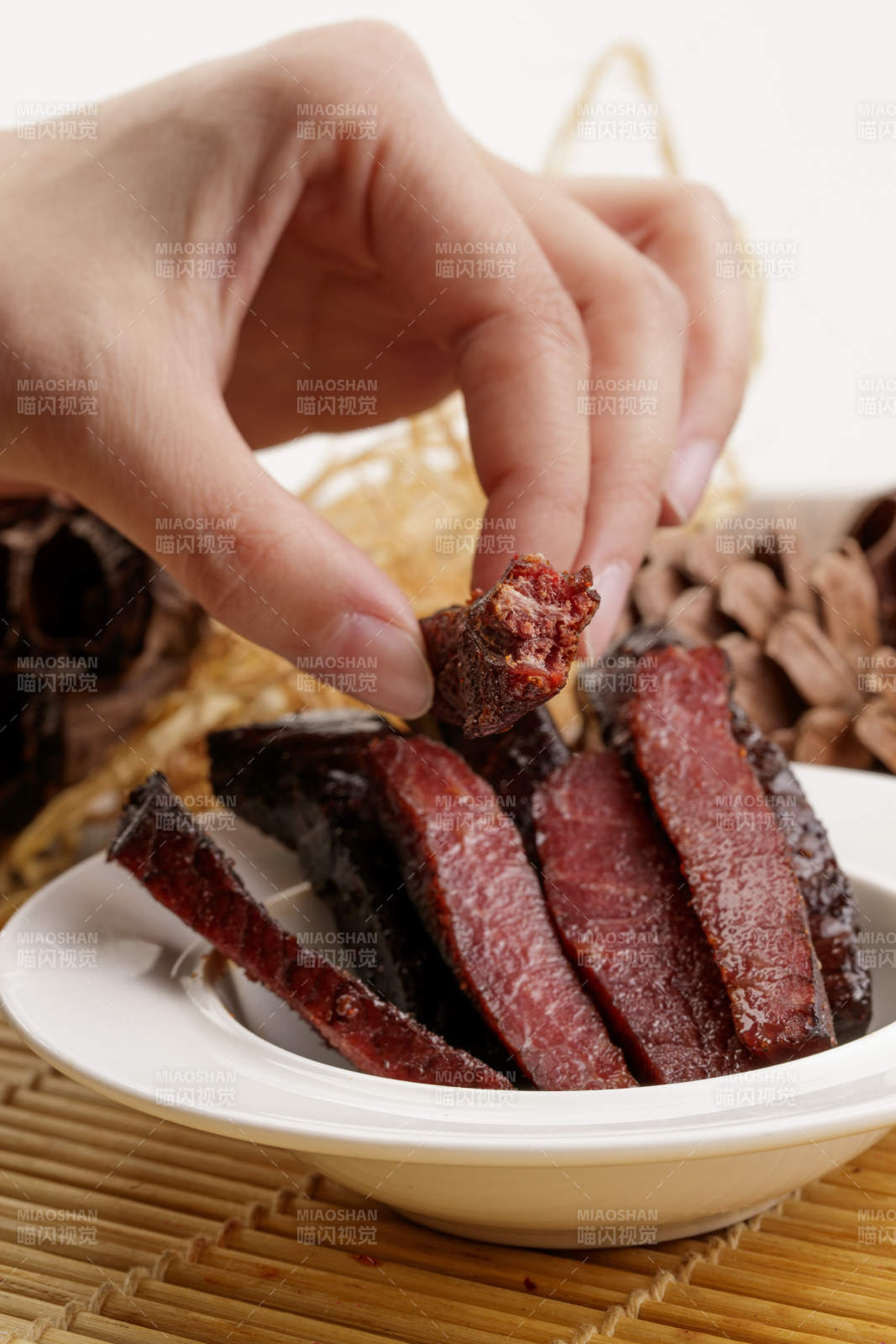 肉香四溢的的内蒙古特产牛肉干图片