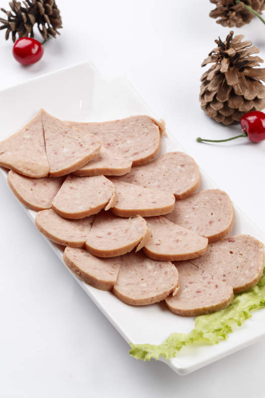 高档火锅料理食材午餐肉图片