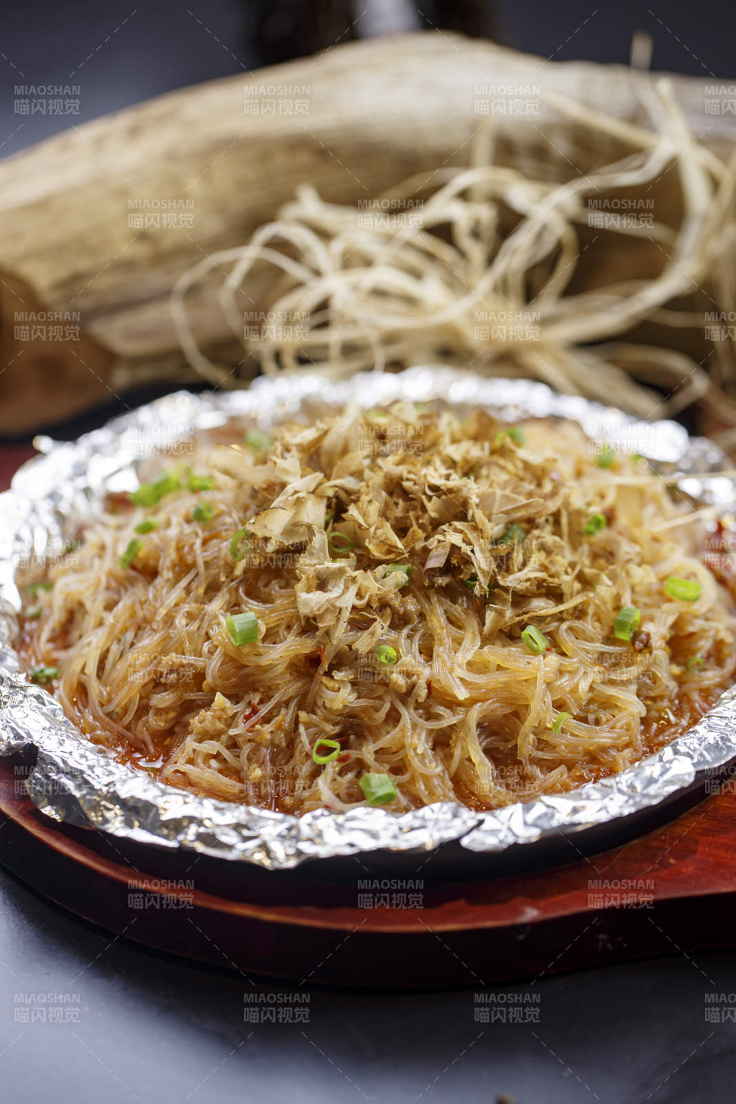 木托锡纸铁板装的舞蹈粉丝图片