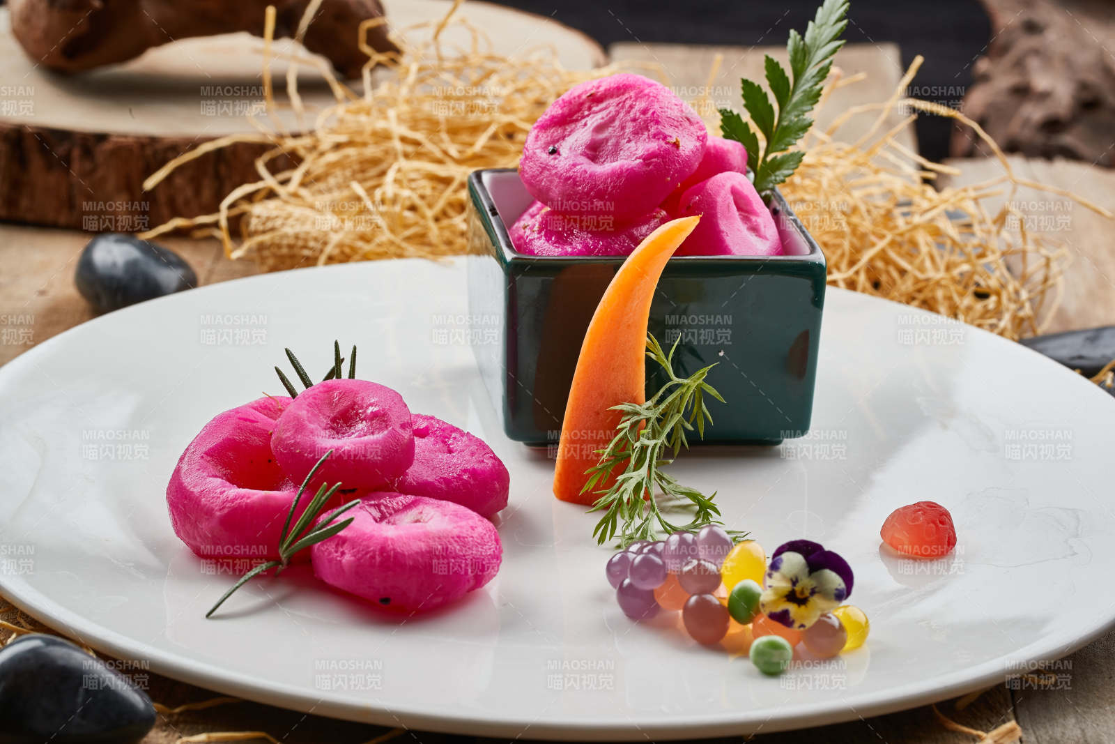 火龙果汁鱼泥糕图片