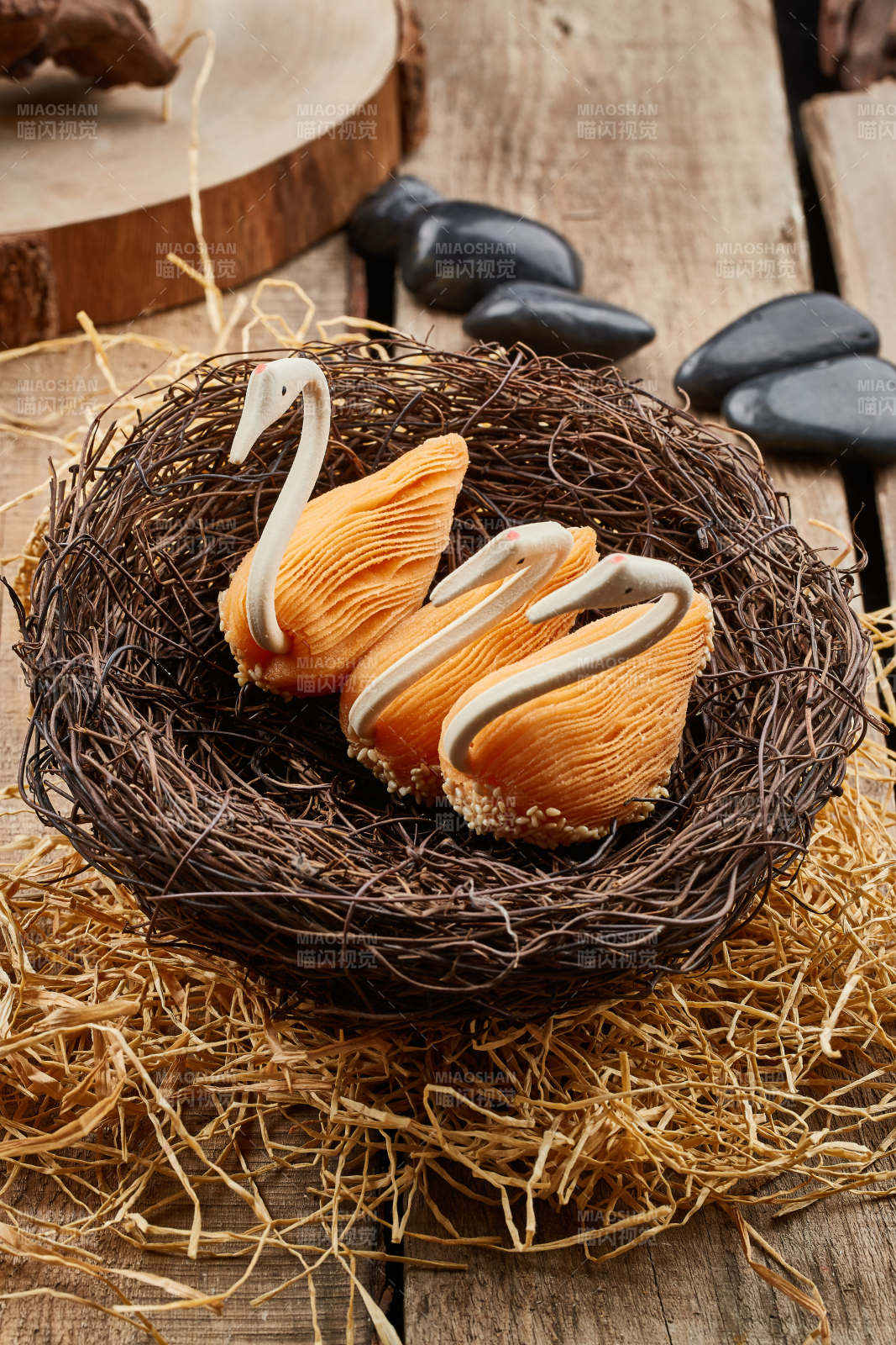 茶餐点心天鹅榴莲酥图片