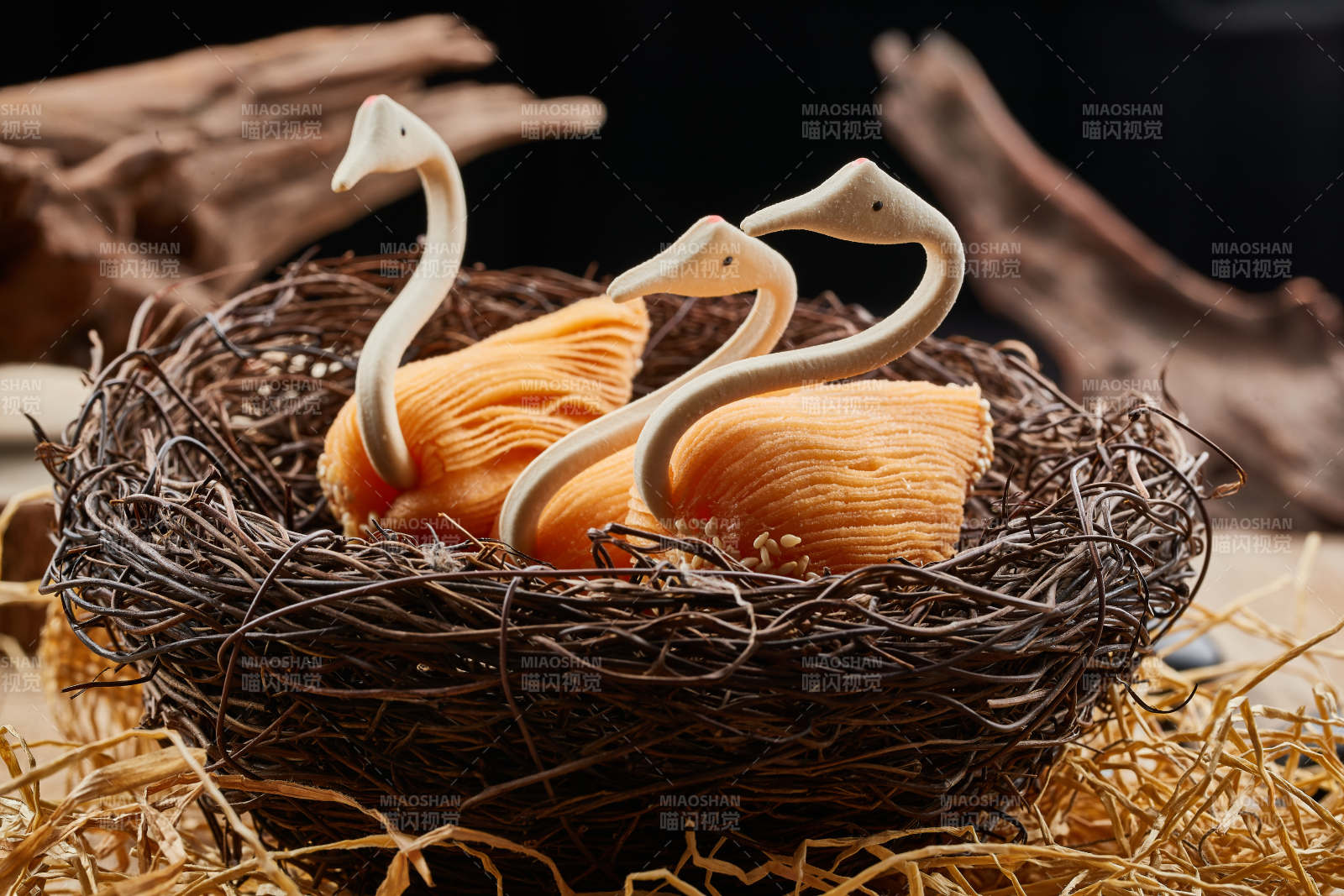 茶餐点心天鹅榴莲酥图片