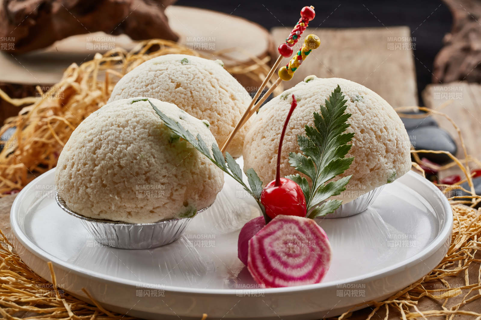 茶餐点心锡纸菠萝包图片