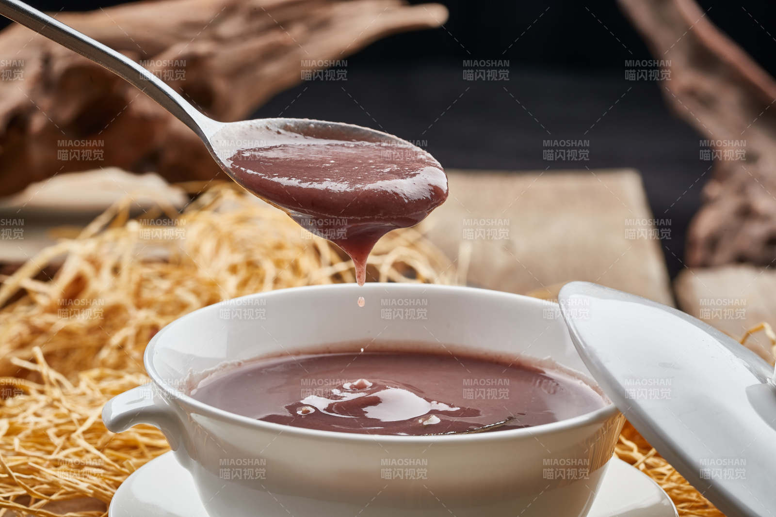 茶餐红豆羹图片