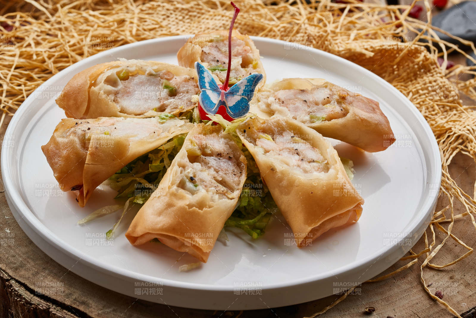 茶餐鲜鱼肉春卷图片