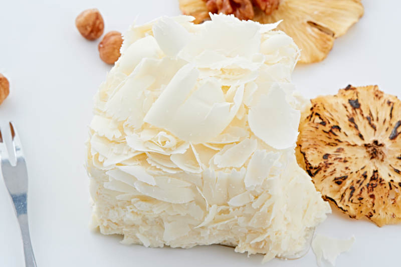 制作精美的法式小甜品蛋糕图片