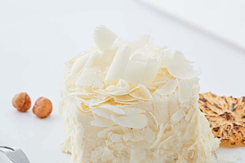 制作精美的法式小甜品蛋糕图片