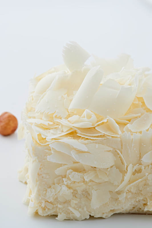 制作精美的法式小甜品蛋糕图片