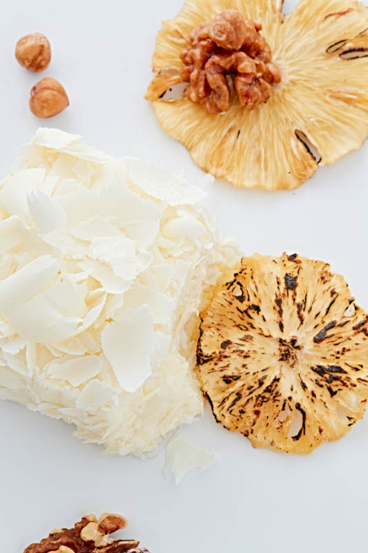 制作精美的法式小甜品蛋糕图片