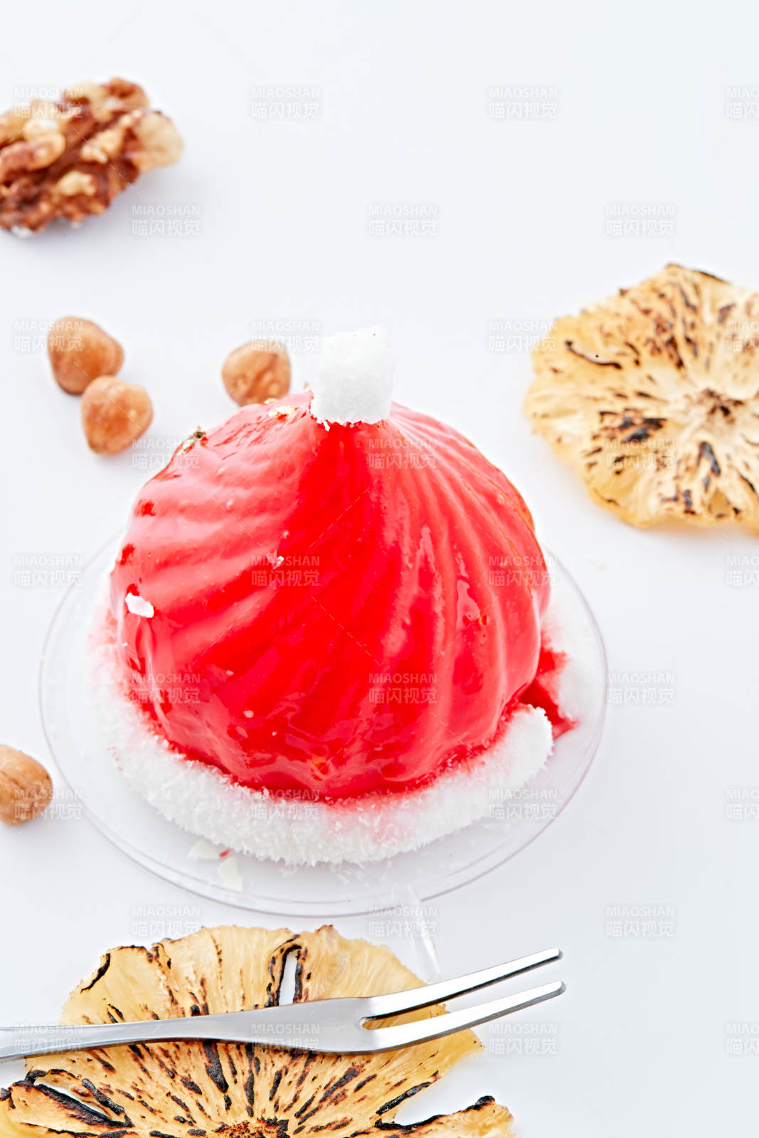 制作精美的法式小甜品蛋糕图片