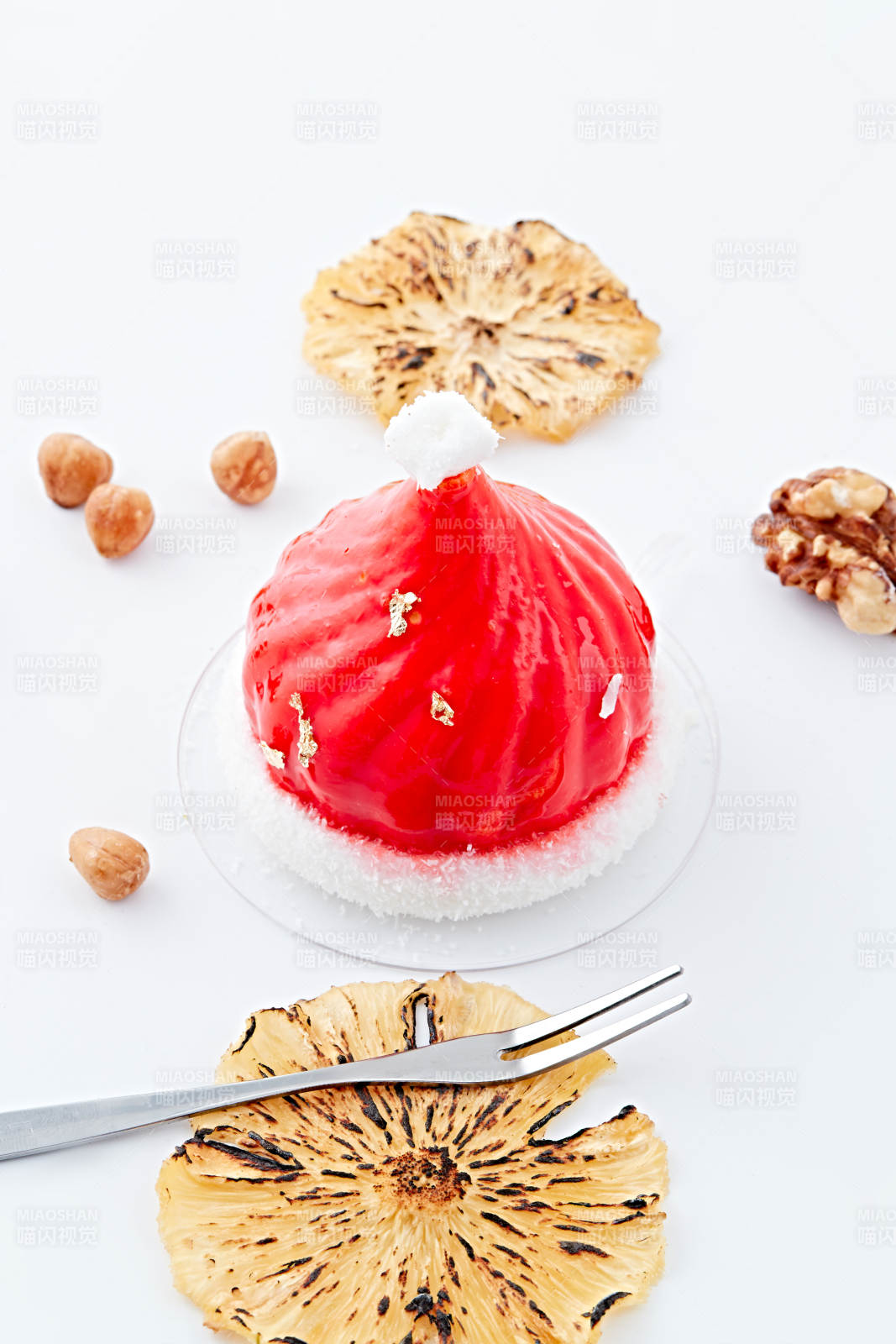 制作精美的法式小甜品蛋糕图片