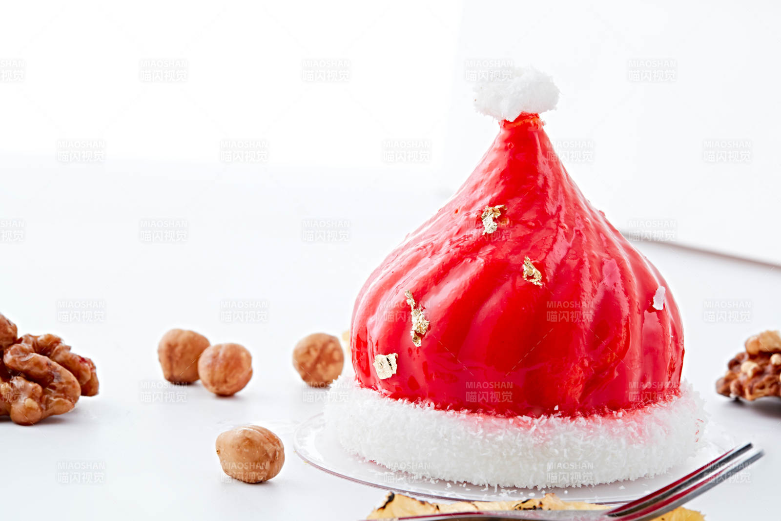 制作精美的法式小甜品蛋糕图片