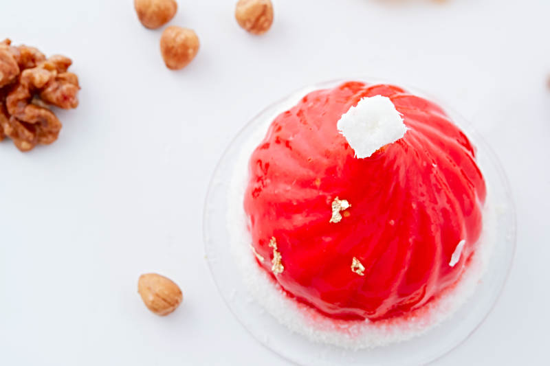 制作精美的法式小甜品蛋糕图片