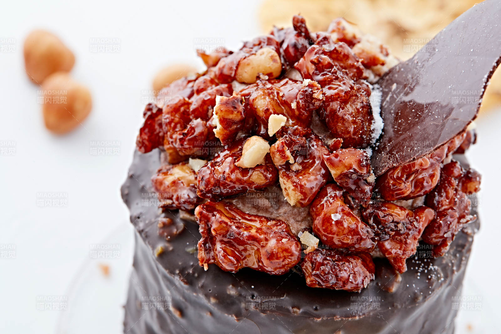 制作精美的法式小甜品蛋糕图片