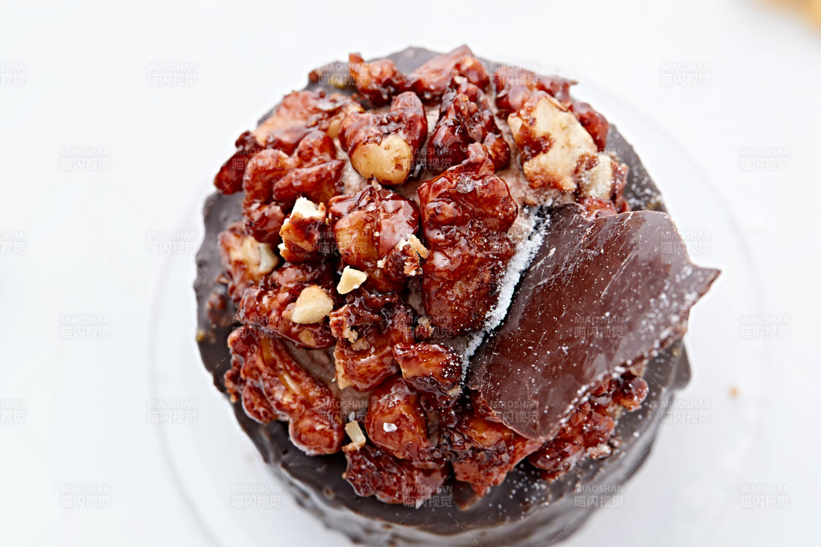 制作精美的法式小甜品蛋糕图片