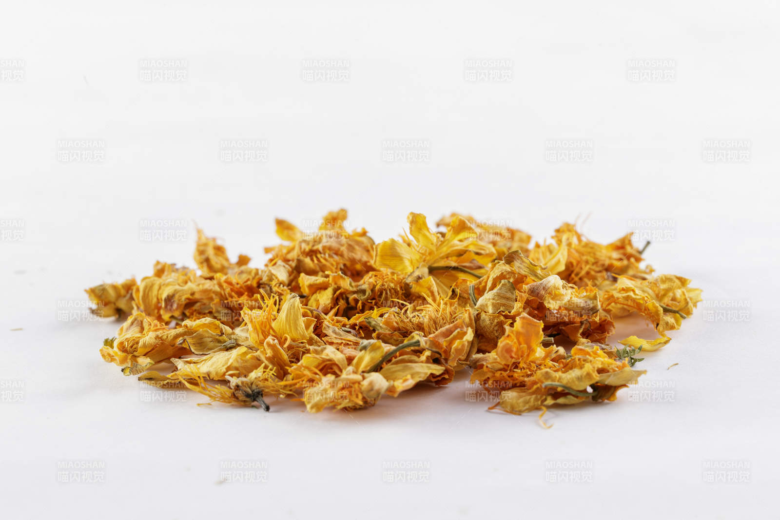 香气芬芳的沽源特产金莲花茶图片