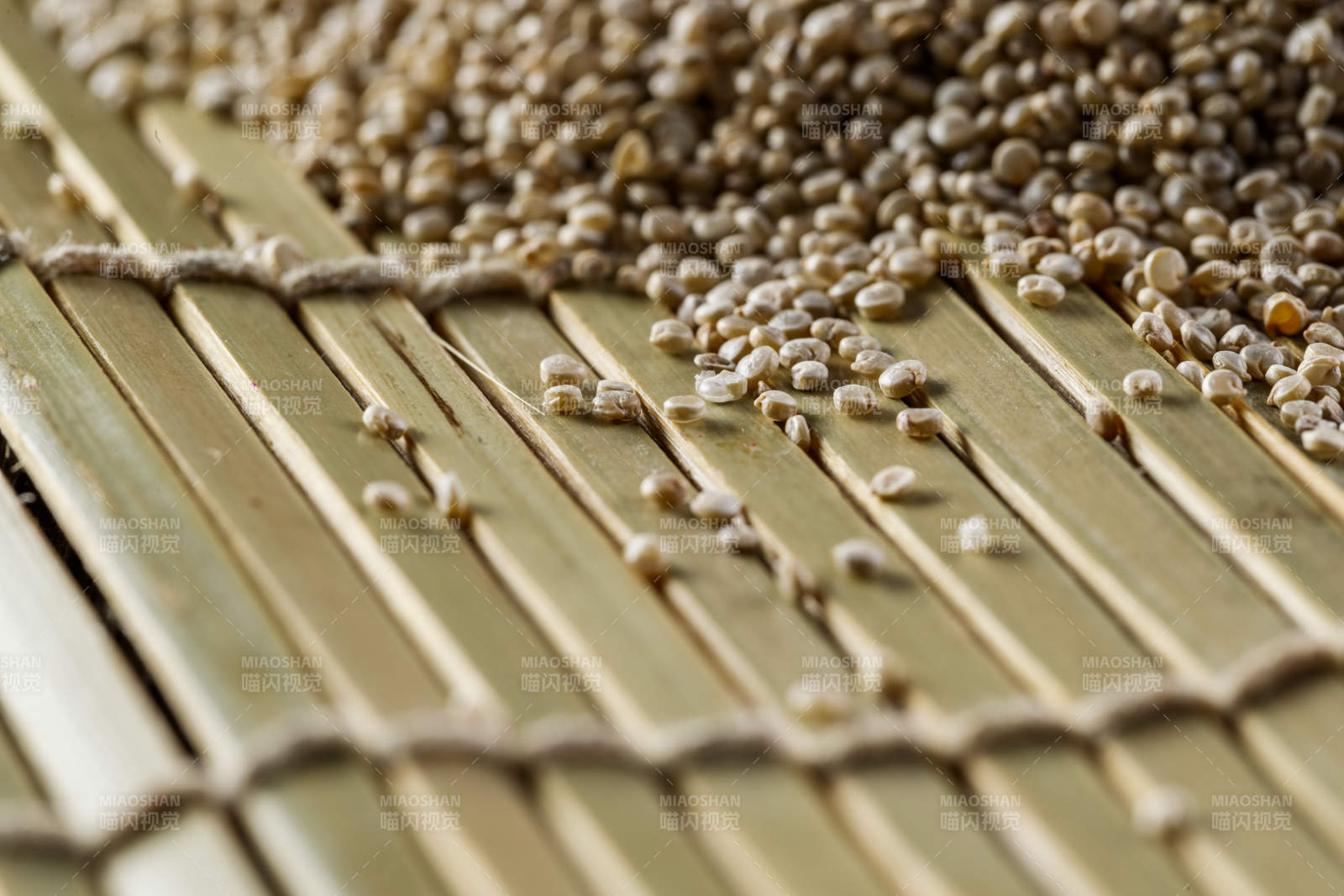 养生粗粮藜麦米图片