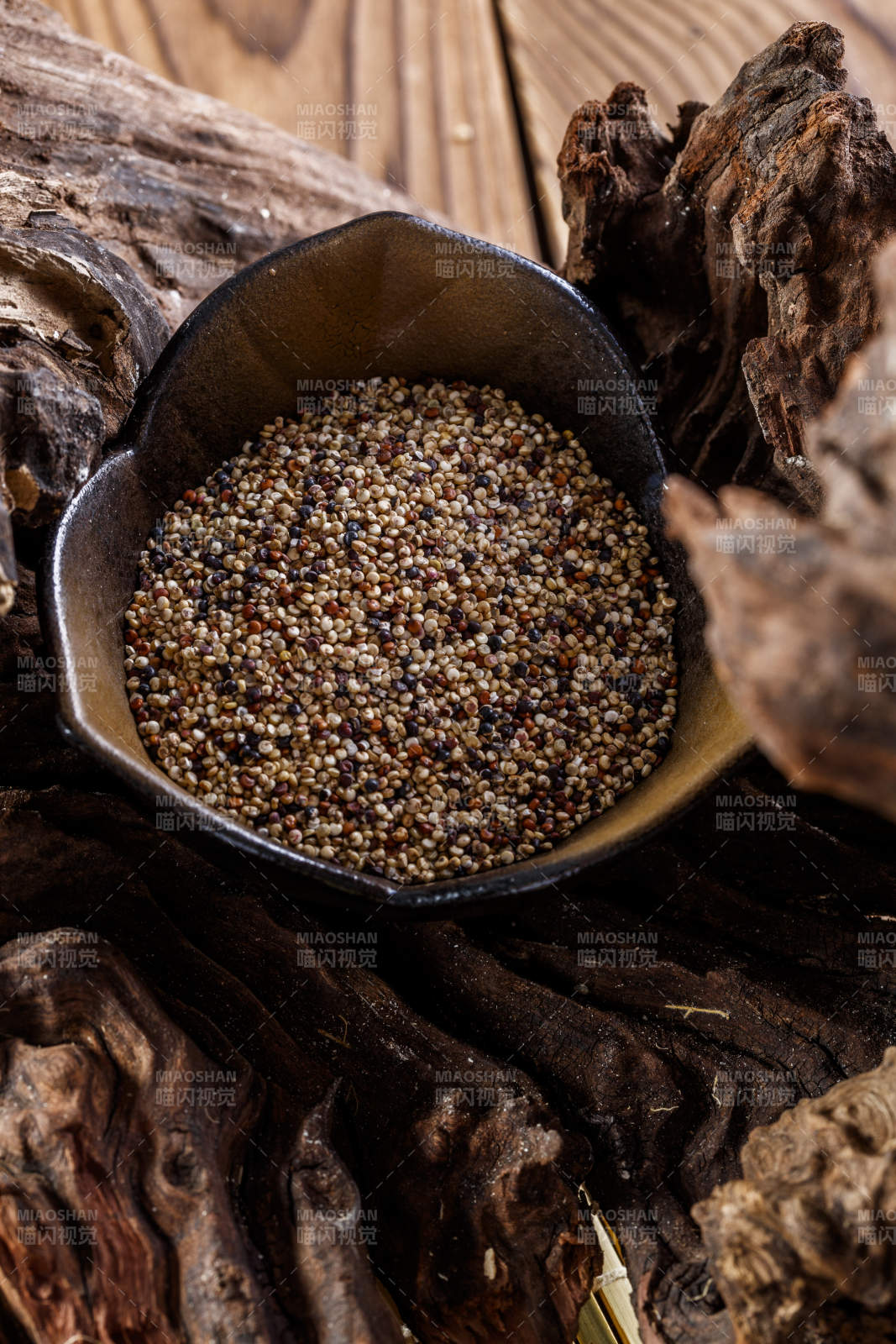 养生粗粮藜麦米图片