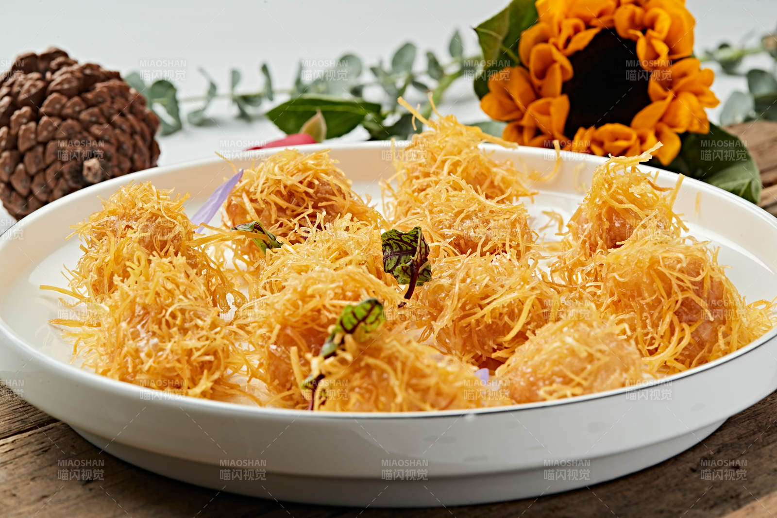 香炸金丝大虾球图片