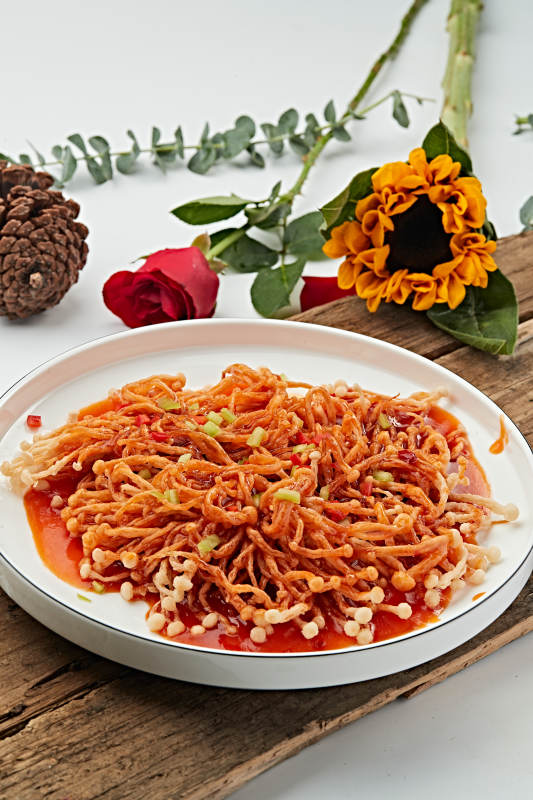 糖醋浇汁油炸狮鬃金针菇图片