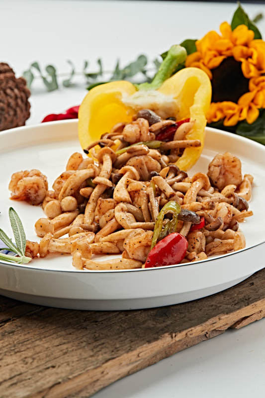 融合菜鲜虾肉小炒海鲜白玉菇图片